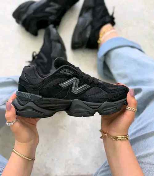 neww balancee 9060 triple black