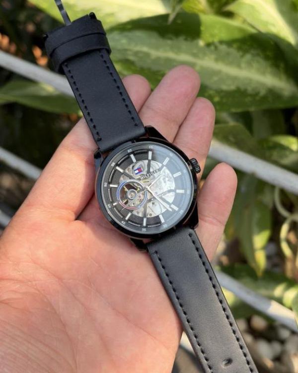 TOMMY HILFIGE AUTOMATIC SKELETON LEATHER BLACK 845