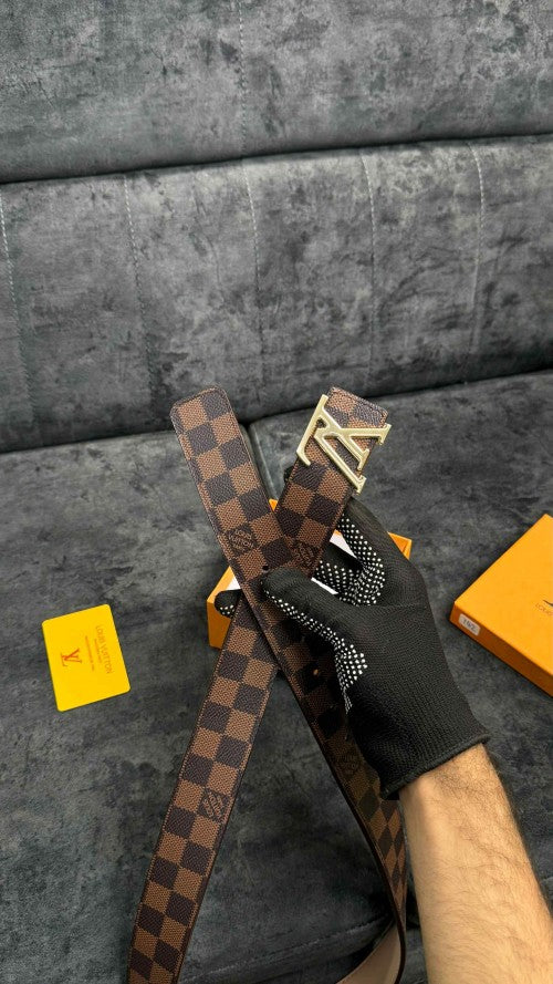 LOUIIS_VUITTON CHECKS GOLD BELT 142