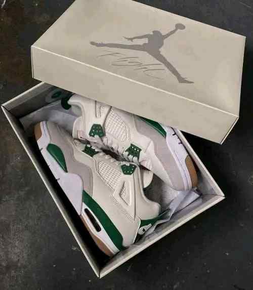 Jordan Retro 4 Pine Green Semi UA