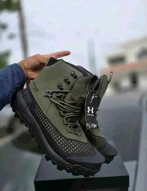 Underr Armourr Hovr Raider WP Olive Green Black