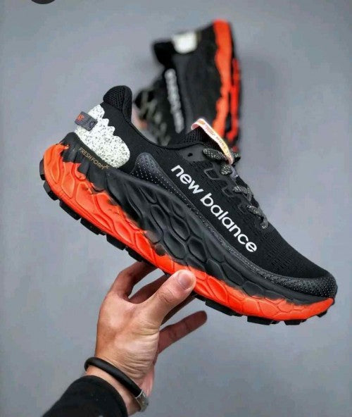 Neww Balance Fresh Foam x More Trail V3 BLACK ORANGE