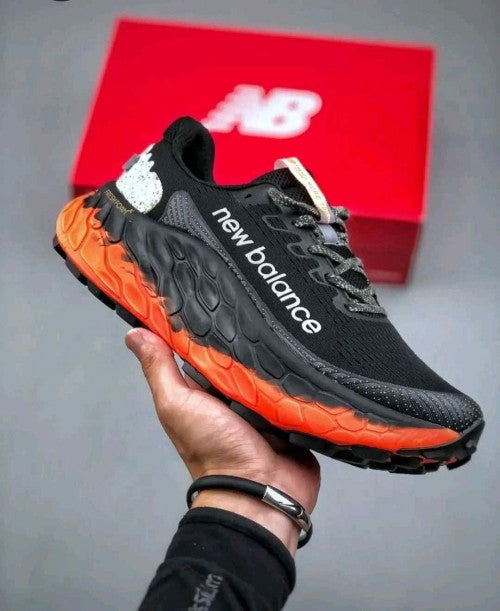 Neww Balance Fresh Foam x More Trail V3 BLACK ORANGE