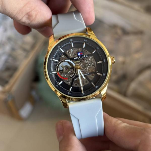 Tommy Hilfige Automatic (Open back)