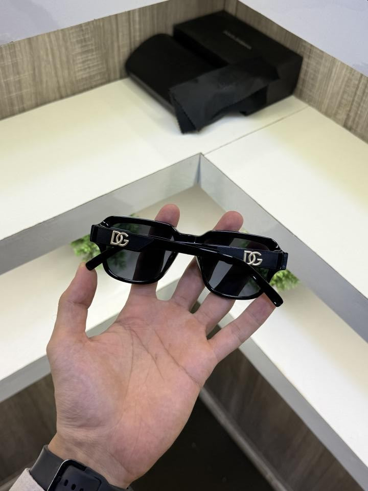 Dolc & Gabbana 6069 Premium sunglass ( Glossy Black )
