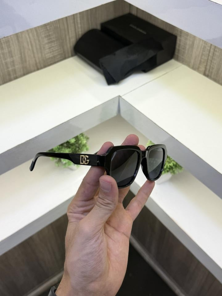 Dolc & Gabbana 6069 Premium sunglass ( Glossy Black )