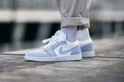 jordan retro 1 low PARIS