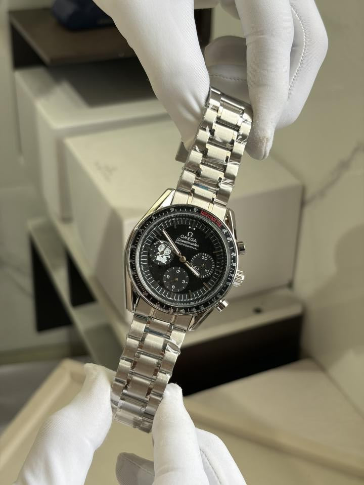 OMEGGA SNOOPY CHRONOGRAPH WORKING 803