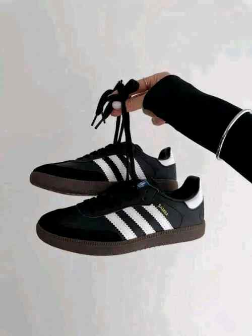 Adi-dss Samba Black white for her fix