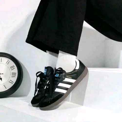 Adi-dss Samba Black white for her fix