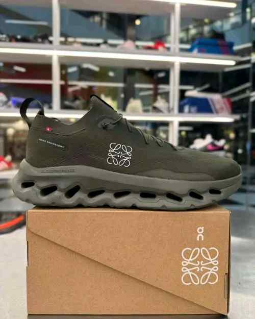 On Cloud X LOEWE Olive