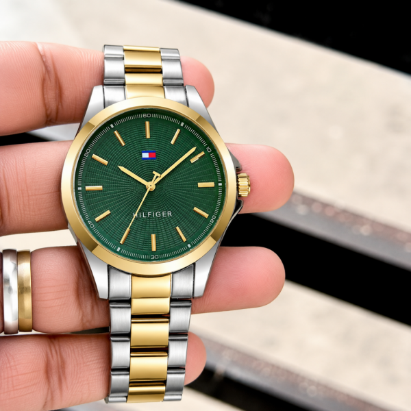 Tommy Hilfige Mens Store Article watch