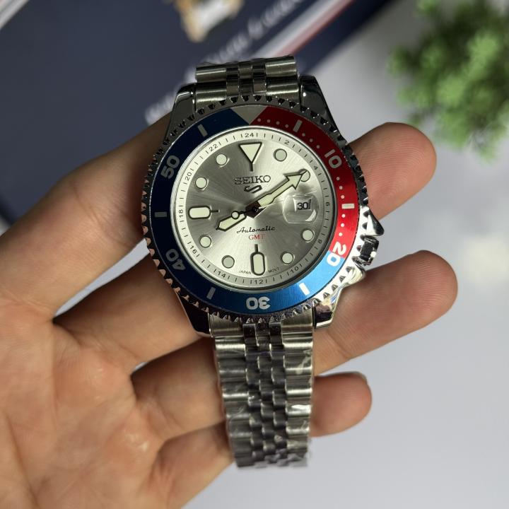 Seiko GMT Mens Quartz Watch