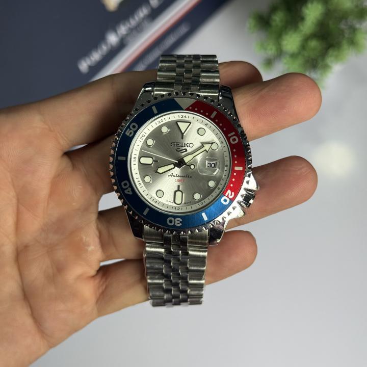 Seiko GMT Mens Quartz Watch