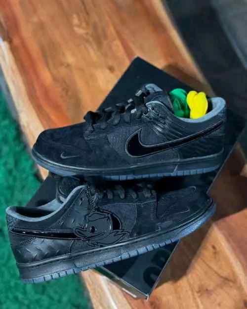 Nikkee dunk ducks of a feather black university of oregon pe low