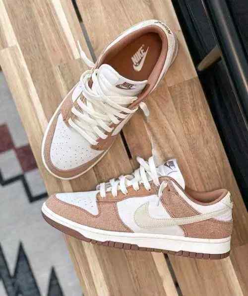 nikkEe sb dunk low medium curry