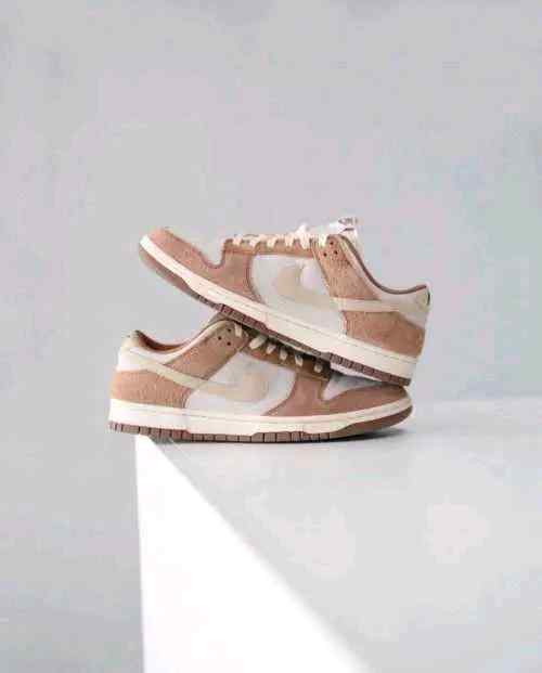 nikkEe sb dunk low medium curry