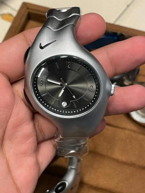 NIK KE TRIAX MATT SILVER BLACK 881