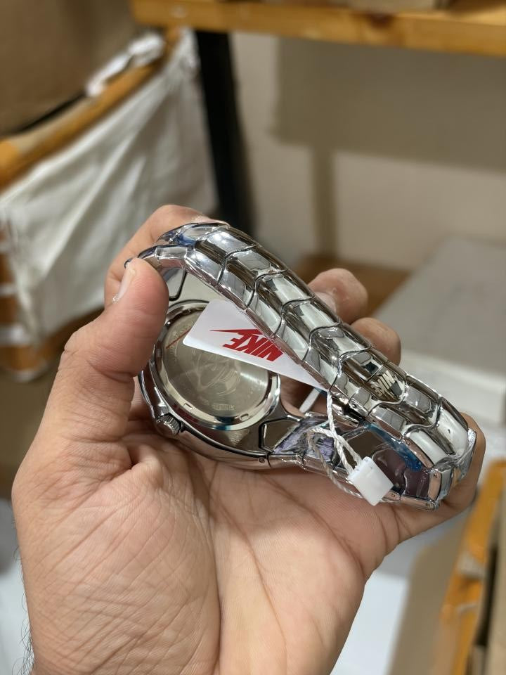 NIK KE TRIAX GLOSSY SILVER  BLACK 885