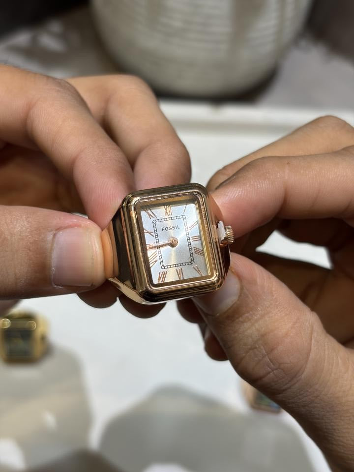 FOSSIIL RAQUEL RING WATCH UNISEX R-4