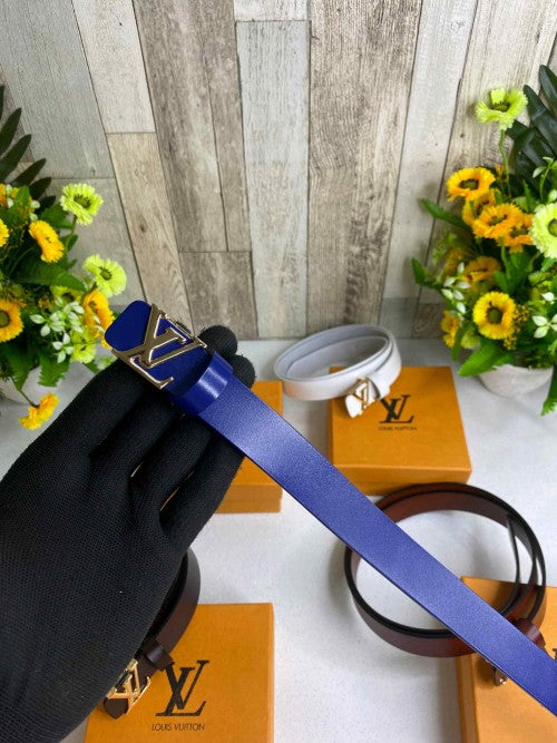 LOUII_S VUITTON LADIES PREMIUM BELT WID OG BOX 526