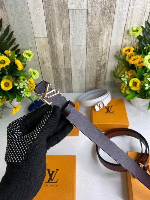 LOUII_S VUITTON LADIES PREMIUM BELT WID OG BOX 544