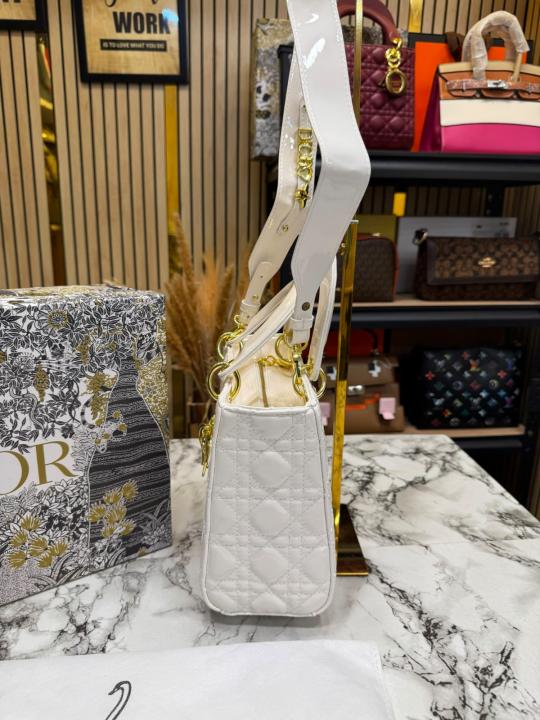 Christian Dio Medium lady Glossy Handbag With Box And Dust Bag (white) 1809