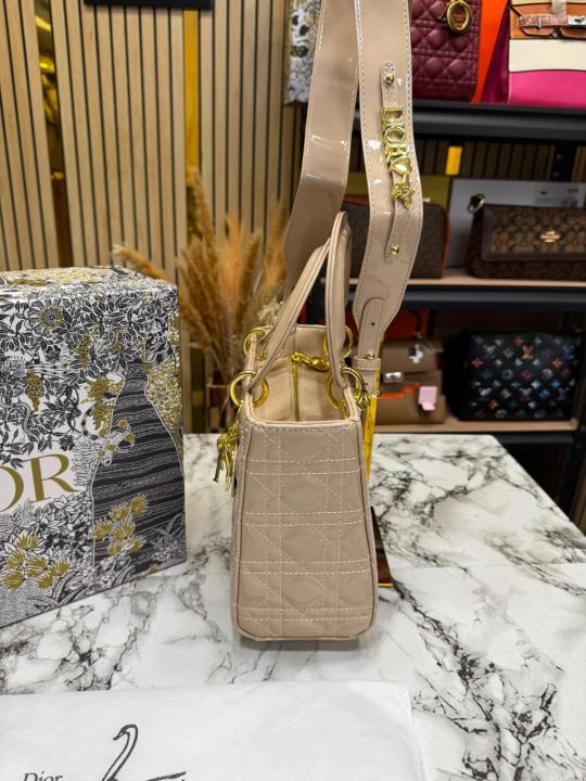 Christian Dio Medium lady Glossy Handbag With Box And Dust Ba RICOT) 1809