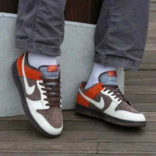 Nikkee Dunk Low Red Panda Brown Suede