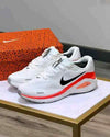Nikkee Running zoom Structure 26 trainers White orange