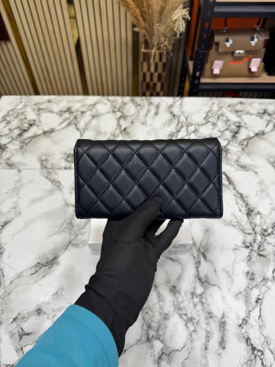CHANE PREMIUM LONG WALLET WITH OG BOX 2050 ( BLACK)