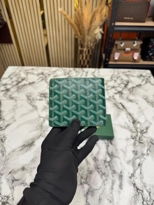 Goyar Signature Chevron Compact Wallet With Box And Dust Bag (Green)