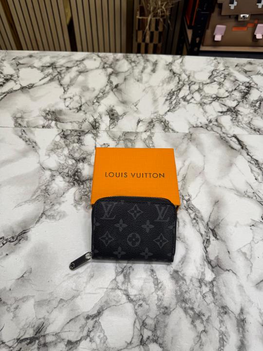 Loui Vuitton Classic Monogram Compact Zip Wallet (Black Flower) (60067)