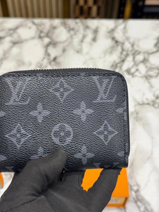 Loui Vuitton Classic Monogram Compact Zip Wallet (Black Flower) (60067)