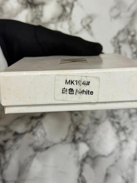MICHAEL KOR MINI PREMIUM WALLET WITH OG BOX MK104 - WHITE