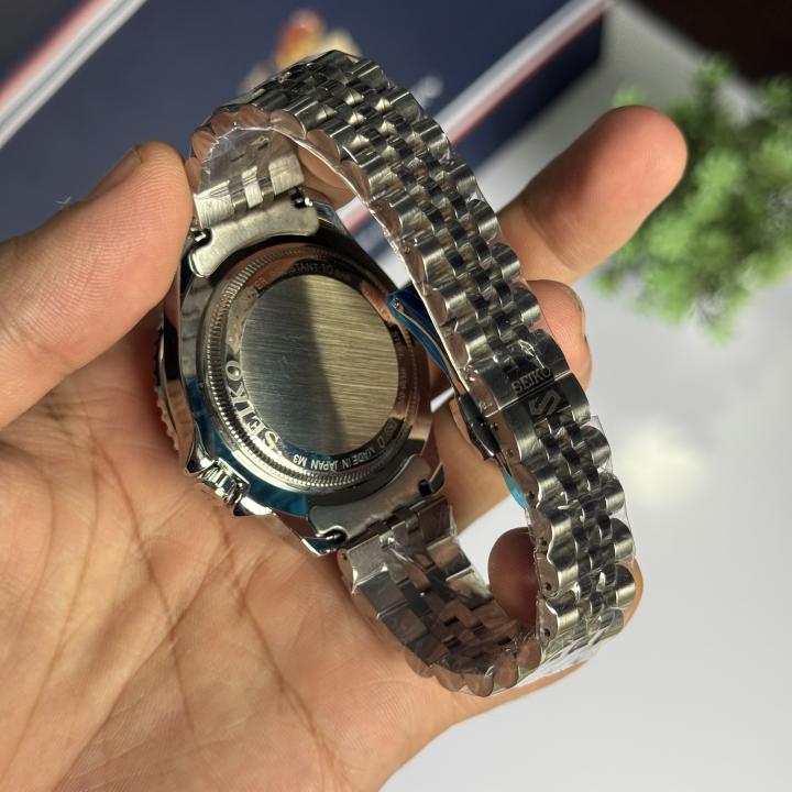 Seiko GMT Mens Quartz watch