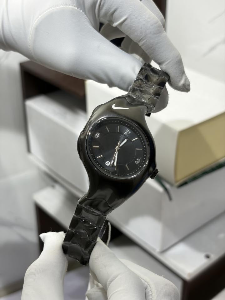 NIK KE TRIAX BLACK BLACK 882