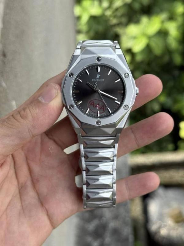 Hublot Bigbang Quartz Metal Grey
