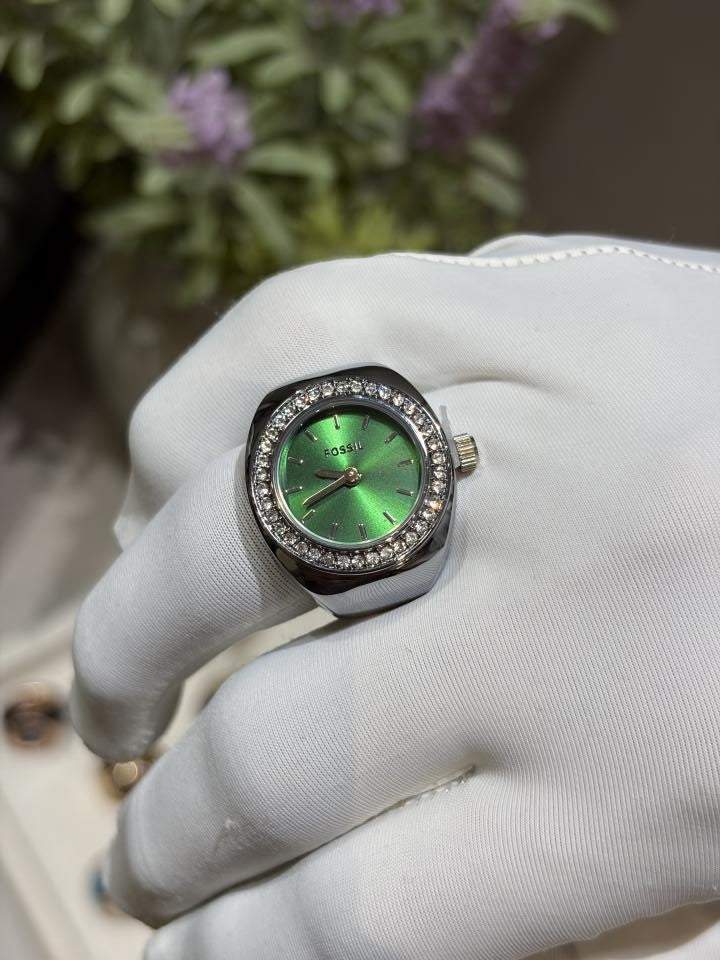 FOSSIIL DIAMOND UNISEX RING WATCH R-22