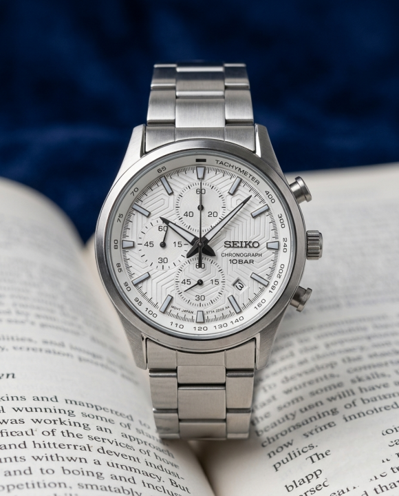 Seiko Prospex Police Tauriko silver white