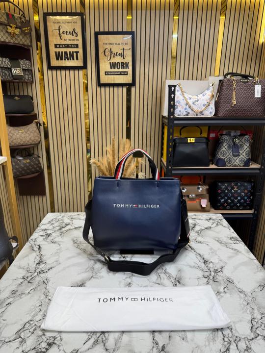 Tommy Hilfige Large Tote Bag With Shoulder Strap Navy Blue (1008)