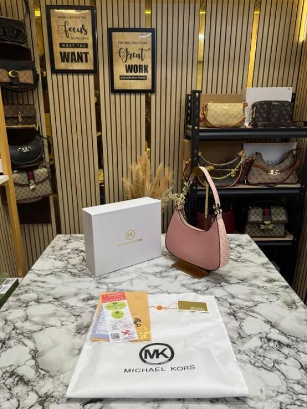 Michael Kor Mk Signature Chain Shoulder Bag With Leather Trim (Pink)(62306)