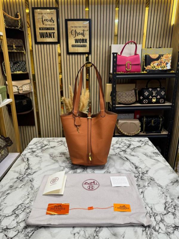 Hermees Picotin Lock Style Leather Tote Bag With Dust Bag (Brown)