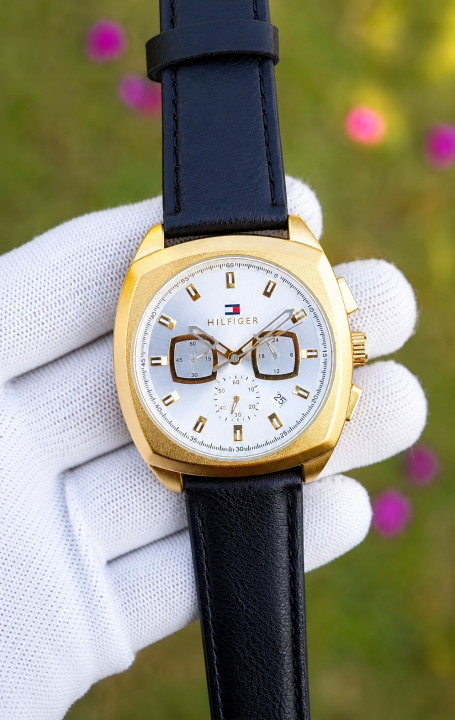 Tommyy Hilfiger Chronograph Black Gold White AT392