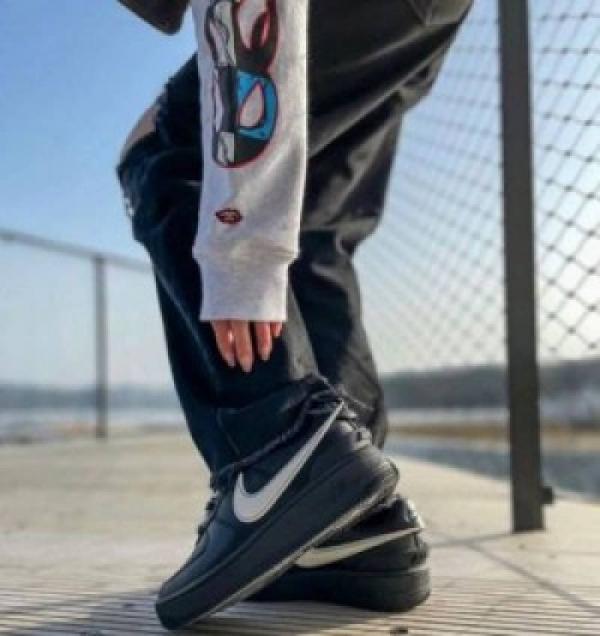 Airforce 1 Low X Ambush Black 051