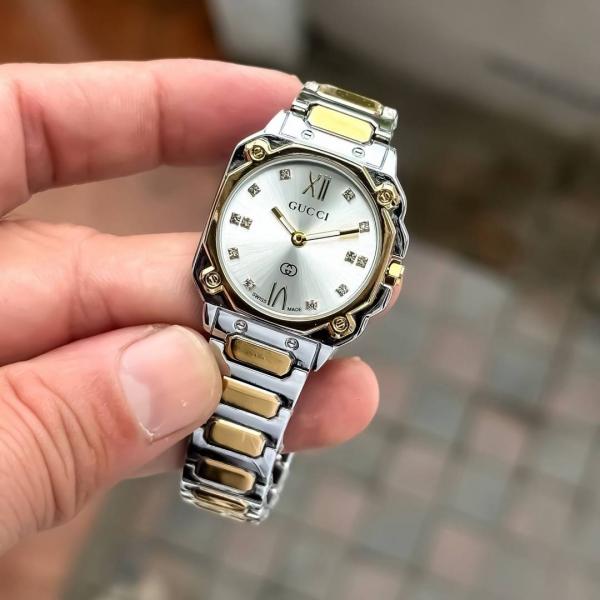 Gucc Ladies Diamond watch