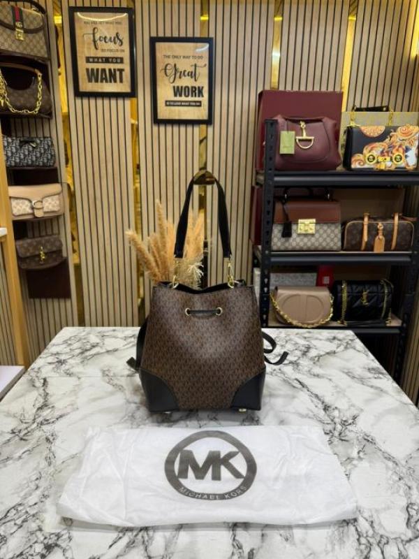Michael Kor Mercer Premium Quality Bucket Bag With Dust Bag (Coffee) (V 198)