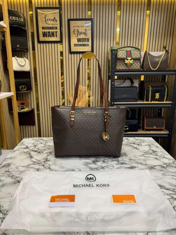 Michael Kor Jet Set Zip Logo Large Tote Bag With Dust Bag (M04)
