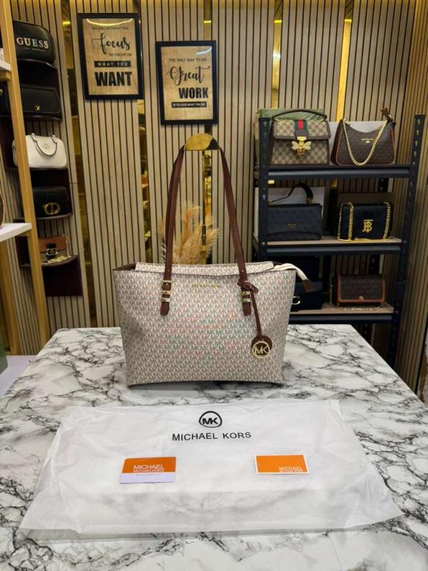 Michael Kor Jet Set Zip Logo Large Tote Bag With Dust Bag (Beige) (M04)