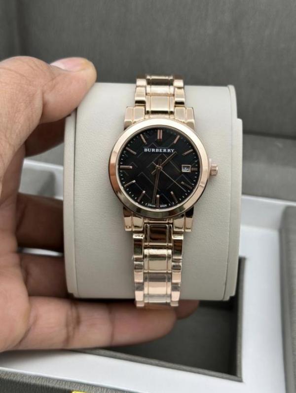Burberr WATCH 141